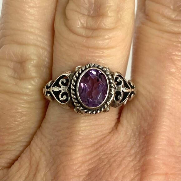 Oxidized Sterling Silver 925 Oval Amethyst Scrollwork Openwork Ring Size 6.75 - Picture 1 of 16